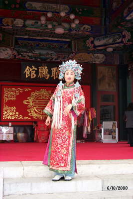 2000-10-06-062542-048