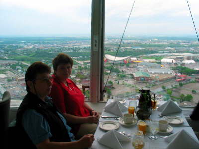 Saddleback Dome in the background